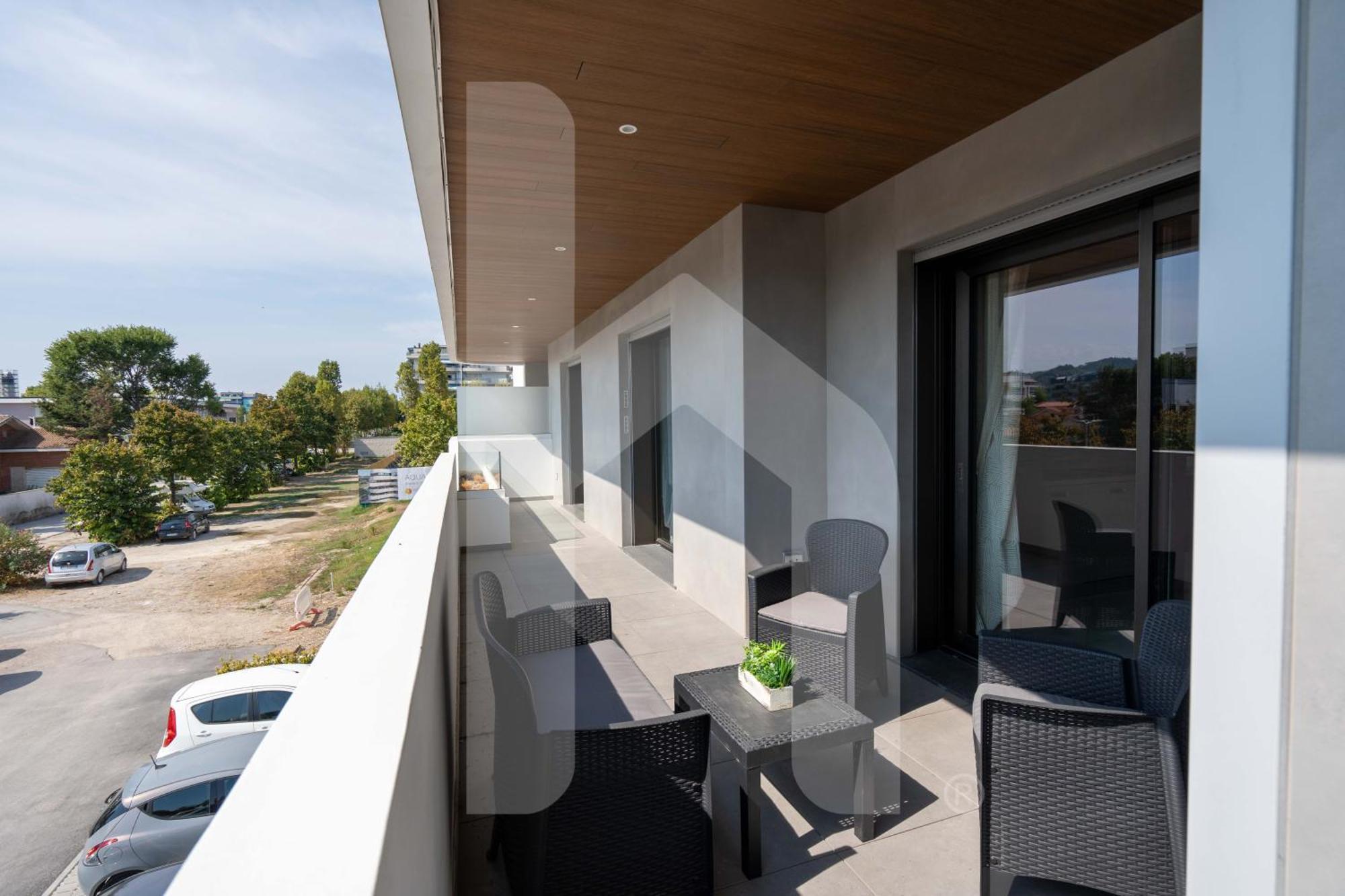 Homiday - Waterfront Montesilvano Marina Exterior foto