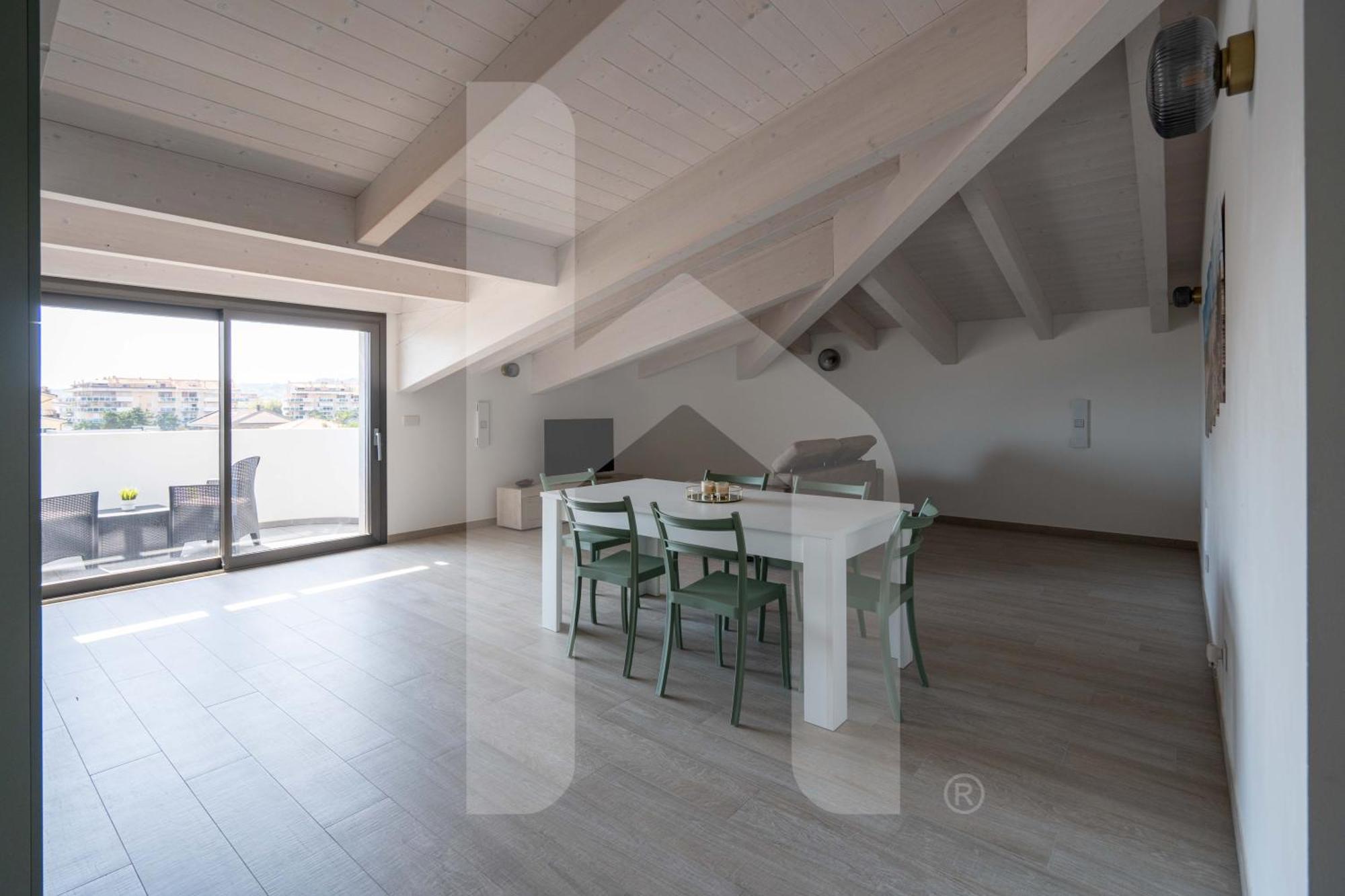 Homiday - Waterfront Montesilvano Marina Exterior foto