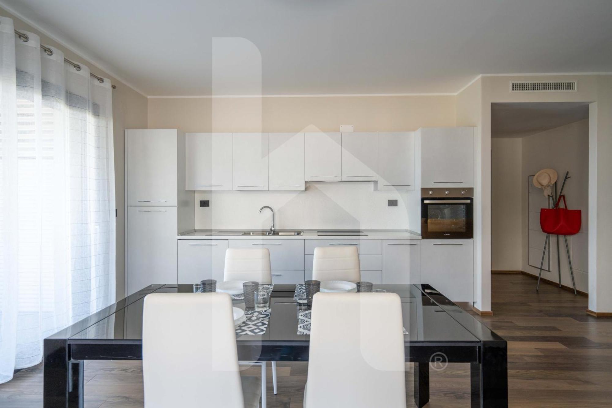Homiday - Waterfront Montesilvano Marina Exterior foto
